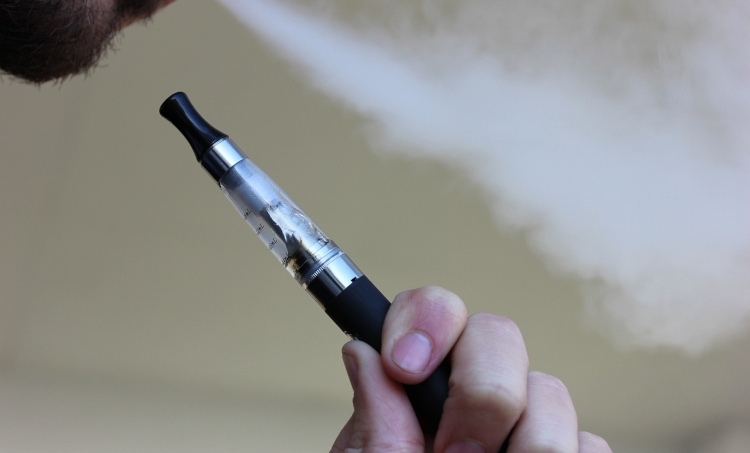 Warum sind Einweg-E-Zigaretten so beliebt?