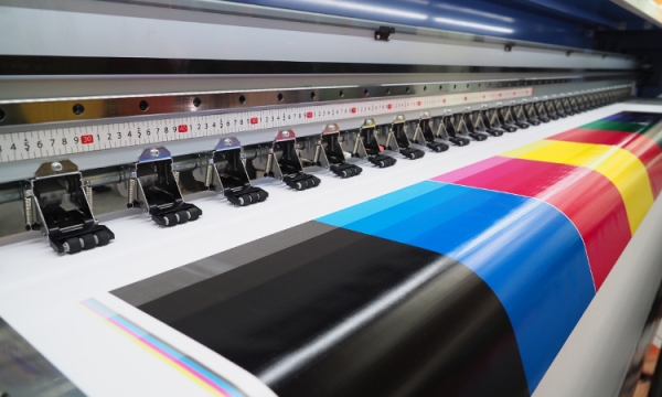 Jak wybrać drukarkę przemysłową?